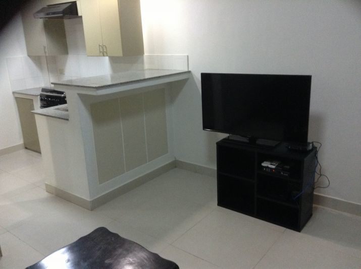 Condo near Fields Avenue, and Clark Angeles City, FOR RENT Php 20,000