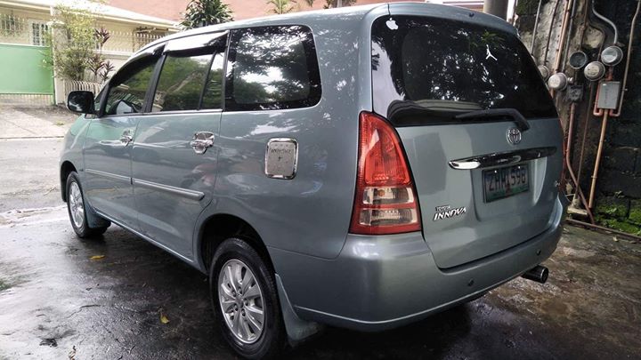 Toyota innova g