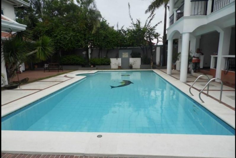 Five Bedroom with pool house and Lot for Rent in Angeles City.