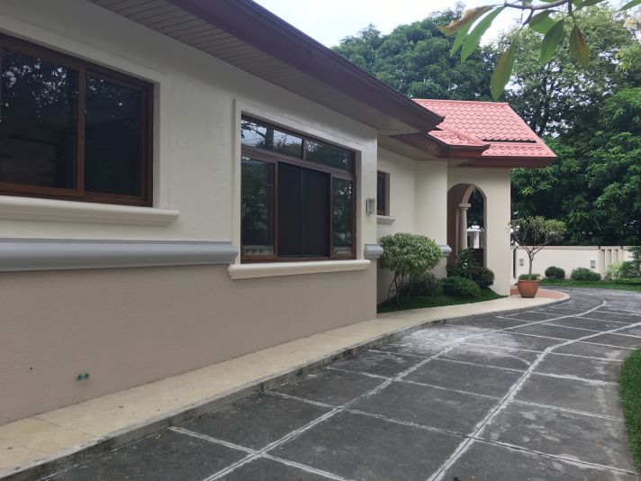 Dasmarinas Village Makati house for rent sprawling bungalow