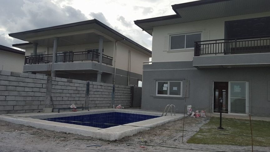 Prime Villas with Swimming Pool for rent at Clark Sun Valley Golf & Country Club.