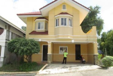 5BR 3CR Single Detached Banawa House and Lot for Sale Forest Hills