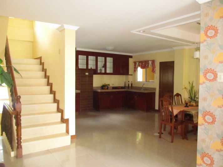 5BR 3CR Single Detached Banawa House and Lot for Sale Forest Hills