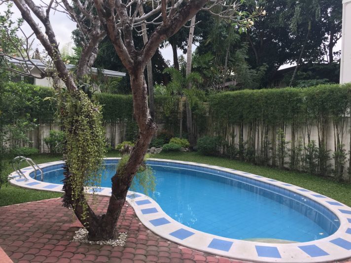 Dasmarinas Village Makati house for rent sprawling bungalow