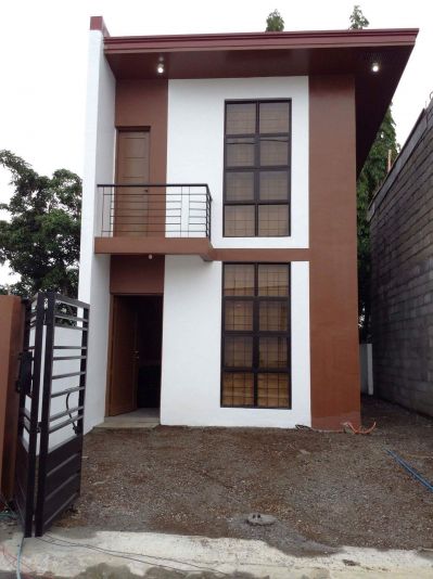 Fully furnished 2 bedrooms, 2 bathrooms near Tagaytay available