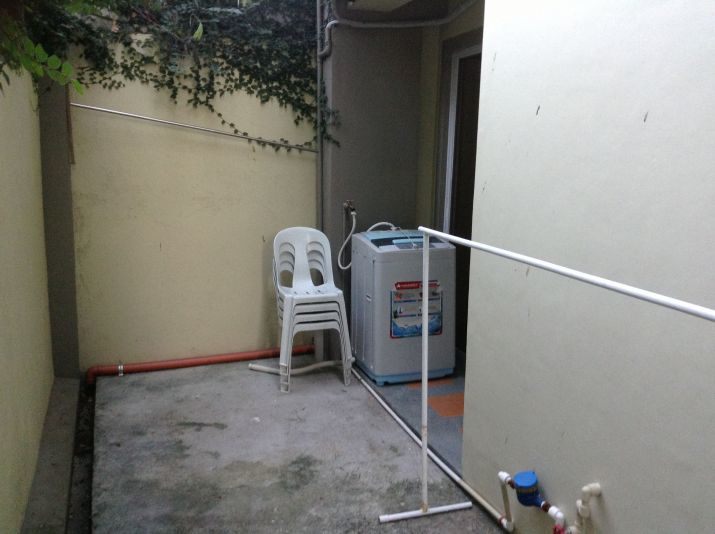 Condo near Fields Avenue, and Clark Angeles City, FOR RENT Php 20,000