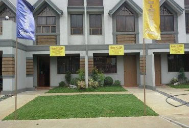 TOWNHOUSE near CALOOCAN Sports Complex