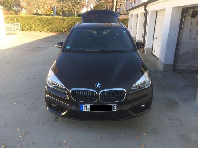 BMW 225 xe iPerf. Sport Line,LED,HUD,DAB,RFK,Navi,el.Hkkl