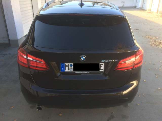 BMW 225 xe iPerf. Sport Line,LED,HUD,DAB,RFK,Navi,el.Hkkl