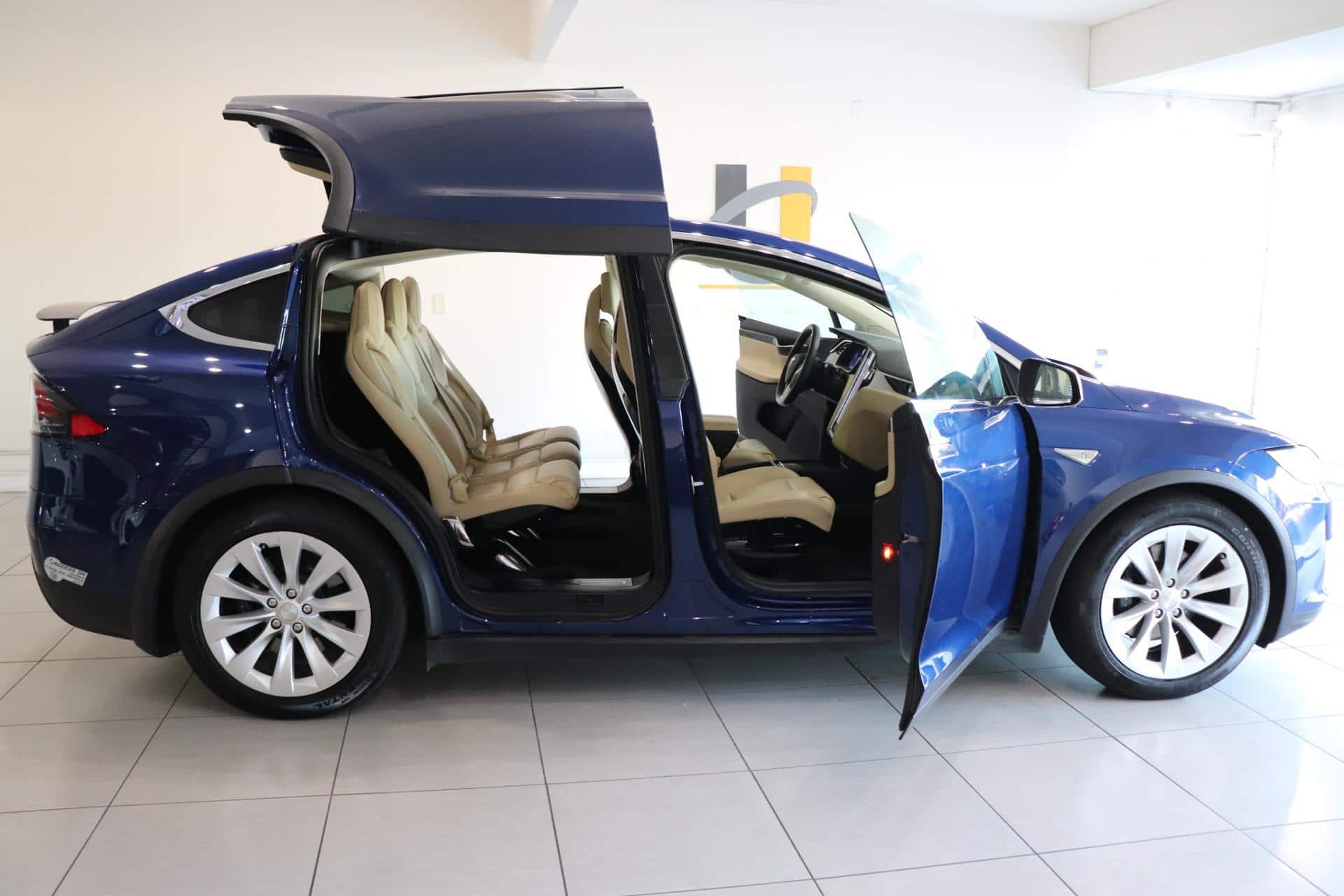 2016 Tesla Model X 90D AWD