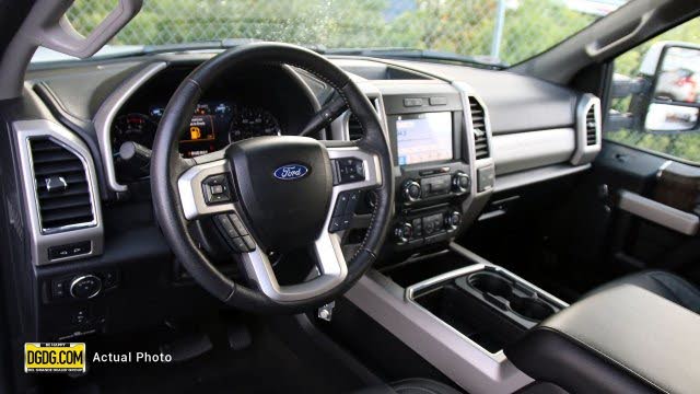 2018 Ford F-250 Super Duty Lariat Crew Cab LB 4WD