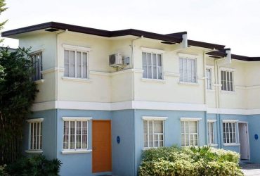 3 bedroom house for sale near highway with malls and school nearby