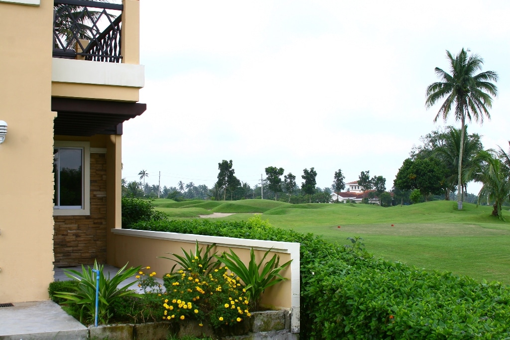 House for Rent with Fabulous Golf Course views  in Metro Tagaytay