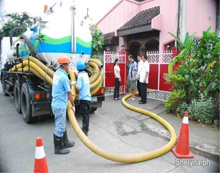 MCT Malabanan siphoning septic tank and declogging services